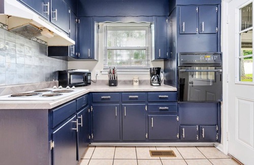 Madison House | 10 Min Airport/Downtown/Arsenal