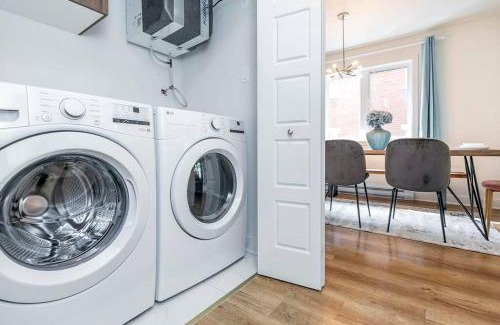 Longueuil Apartment | 10-Min La Ronde Ride! Cozy 3-BR Apt with Free Parking