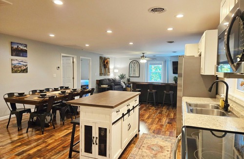 Forest House | 10 Min LU Firepit Patio Playset