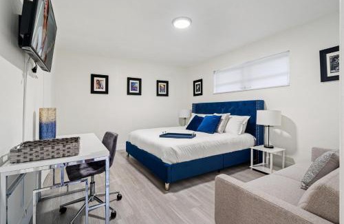 Pembroke Pines House | 10 Min To Hard Rock Stadium Pool, Game Room, Bbq