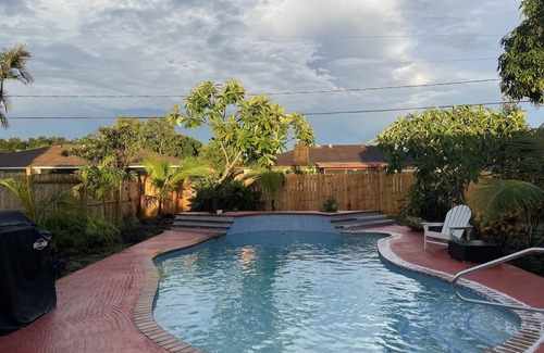 West Bradenton House | 10 mins to AMI/IMG - 4/Bd Pool Home