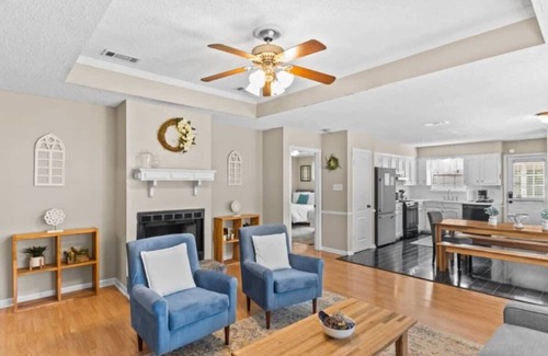 South Baton Rouge House | 10 Mins to Tiger Stadium! South Burbank Bungalow