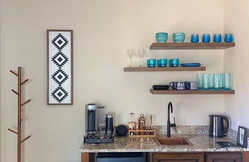 Cave Creek House | 10 Minute Walk to Downtown Cave Creek Restaurants, Night Life and Shops