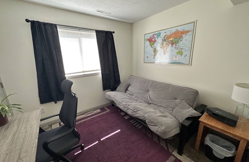 Byron House | 10 Minutes to Mayo Clinic! Duplex in Small Town Byron, MN.