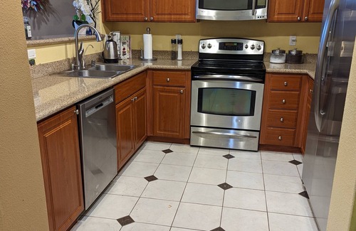 Santa Clara Condo | 10 minutes walking to Levi's Stadium and close distance to Airports