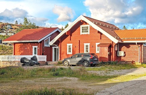 Syssleback House | 10 person holiday home in SYSSLEBÄCK-By Traum