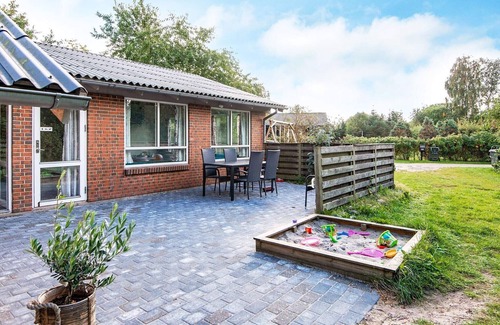 Fjellerup Strand House | 10 person holiday home in Glesborg-By Traum