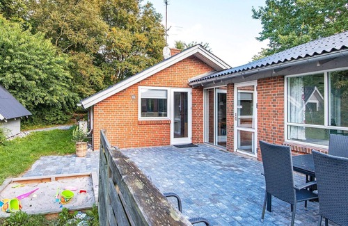 Fjellerup Strand House | 10 person holiday home in Glesborg-By Traum