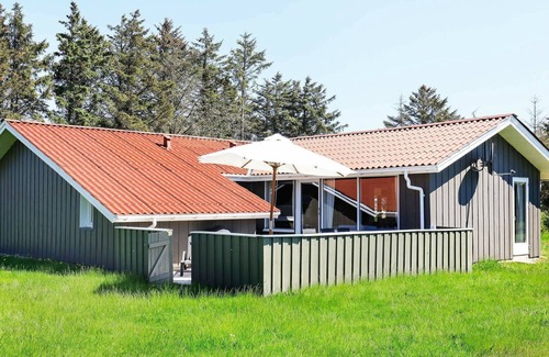 Grønhøj House | 10 person holiday home in Løkken-By Traum