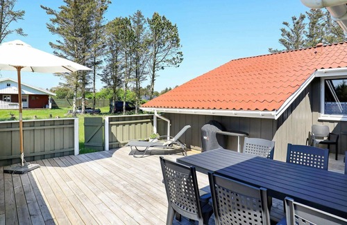 Grønhøj House | 10 person holiday home in Løkken-By Traum