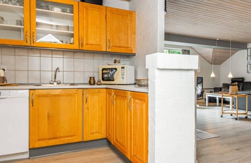 Henne House | 10 person holiday home in Henne
