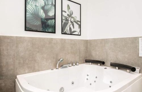Nr. Lyngby House | 10 person holiday home in Løkken