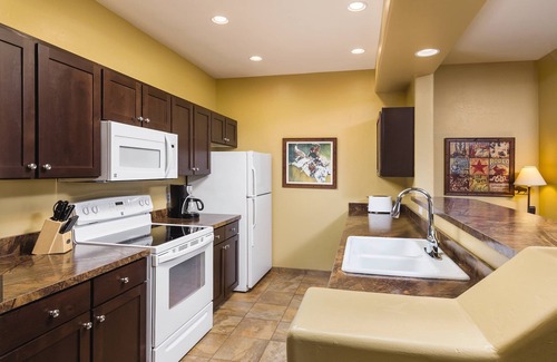 Heber Resort | 100% awesome in all directions!