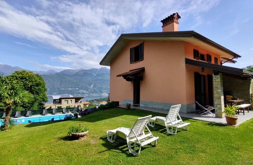 Colico Other | 100 m² Accommodation ∙ 2 bedrooms ∙ 6 guests