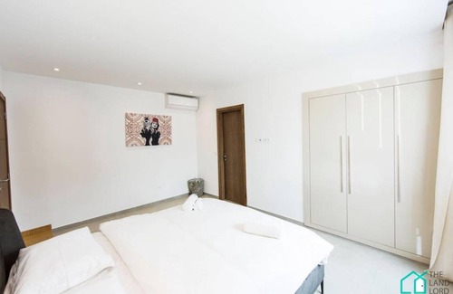 Les Berges du Lac Apartment | 100 m² Apartment ∙ 2 bedrooms ∙ 4 guests