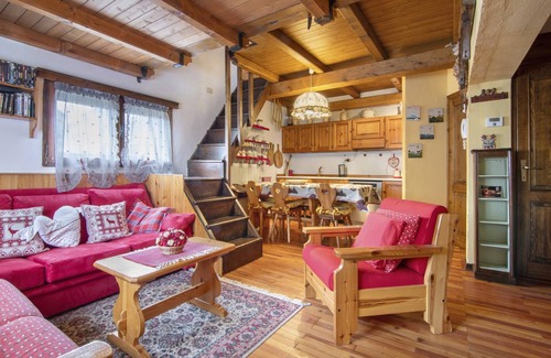 Campodolcino Apartment | 100 m² Apartment ∙ 3 bedrooms ∙ 6 guests