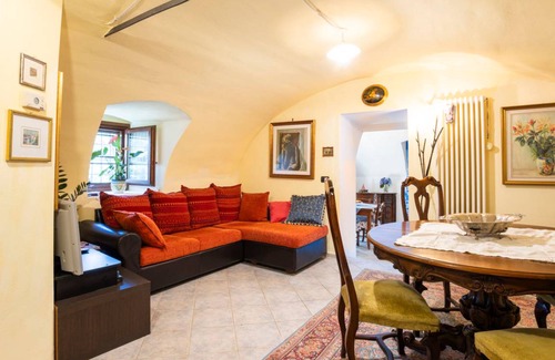 Morbegno Apartment | 100 m² Apartment ∙ 1 bedroom ∙ 4 guests