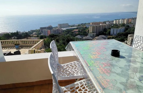 Bastia Apartment | 100 m² Apartment ∙ 2 bedrooms ∙ 4 guests