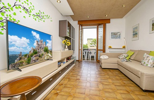 Sud-Ovest Apartment | 100 m² Apartment ∙ 2 bedrooms ∙ 6 guests