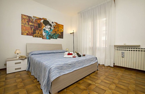 Sud-Ovest Apartment | 100 m² Apartment ∙ 2 bedrooms ∙ 6 guests