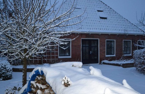 Ezinge Apartment | 100 m² Apartment ∙ 2 bedrooms ∙ 5 guests