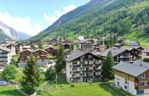 Taesch Apartment | 100 m² Apartment ∙ 2 bedrooms ∙ 6 guests