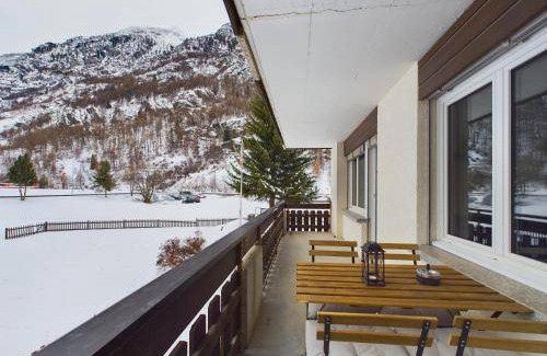 Taesch Apartment | 100 m² Apartment ∙ 2 bedrooms ∙ 6 guests