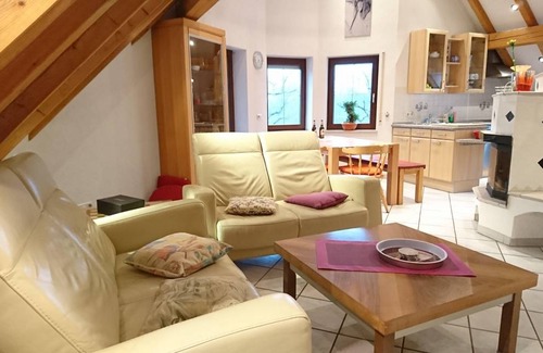Munchen District Apartment | 100 m² Apartment ∙ 2 bedrooms ∙ 5 guests