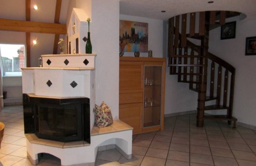 Munchen District Apartment | 100 m² Apartment ∙ 2 bedrooms ∙ 5 guests