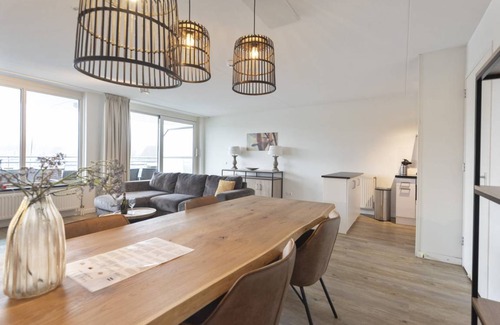 Merenwijk Apartment | 100 m² Apartment ∙ 2 bedrooms ∙ 4 guests