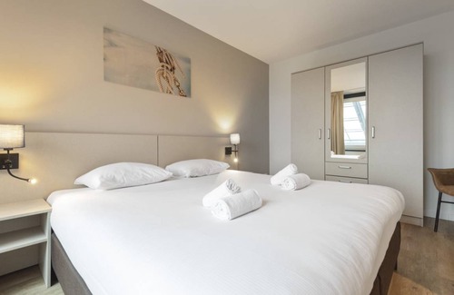 Merenwijk Apartment | 100 m² Apartment ∙ 2 bedrooms ∙ 4 guests