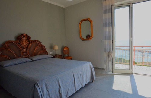 Bordighera Apartment | 100 m² Apartment ∙ 3 bedrooms ∙ 5 guests