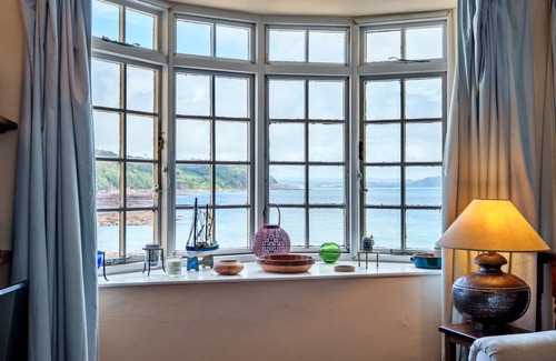 Cawsand Cottage | 100 m² Cabin ∙ 3 bedrooms ∙ 6 guests