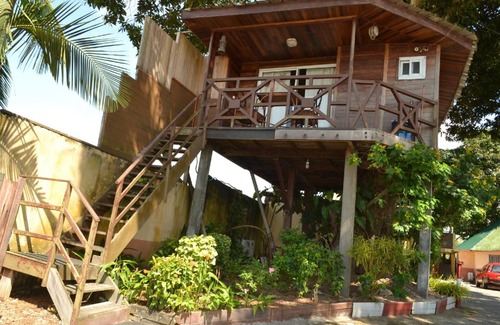 Kribi Hotel | 100 m² Hotel ∙ 3 bedrooms ∙ 127 guests