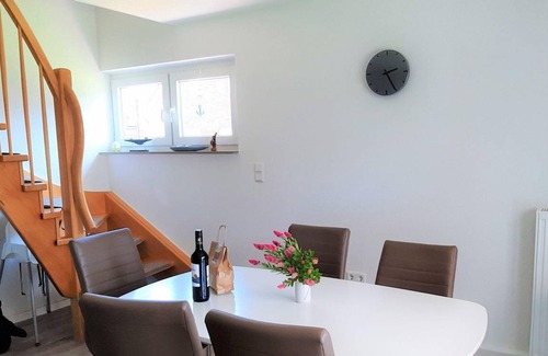 Norddeich House | 100 m² House ∙ 3 bedrooms ∙ 6 guests