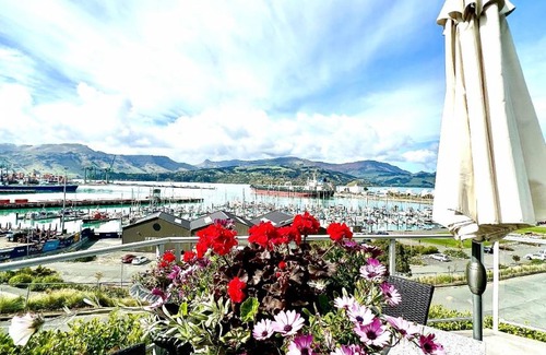 Lyttelton House | 100 m² House ∙ 3 bedrooms ∙ 8 guests