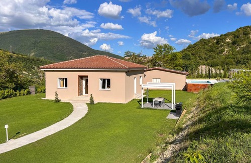 Piobbico House | 100 m² House ∙ 3 bedrooms ∙ 6 guests