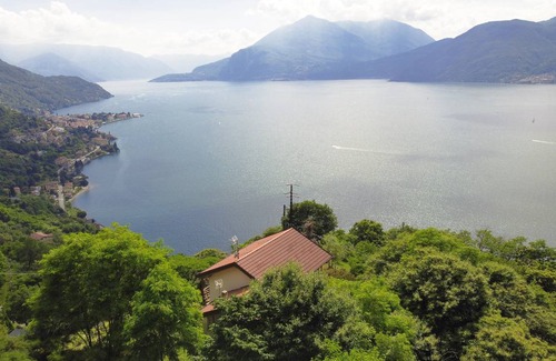 Bellano House | 100 m² House ∙ 3 bedrooms ∙ 7 guests