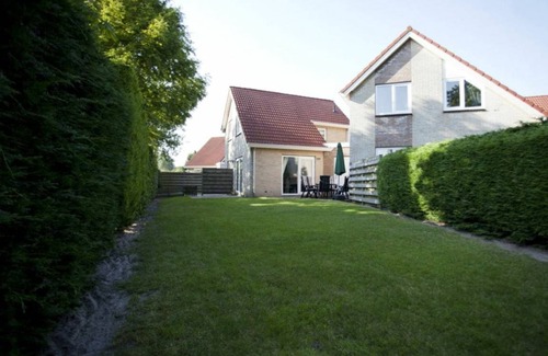 Ouddorp House | 100 m² House ∙ 3 bedrooms ∙ 6 guests