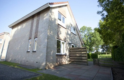 Ouddorp House | 100 m² House ∙ 3 bedrooms ∙ 6 guests