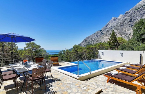 Bast House | 100 m² House ∙ 3 bedrooms ∙ 6 guests