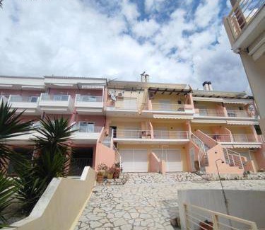 Preveza House | 100 m² House ∙ 4 bedrooms ∙ 8 guests