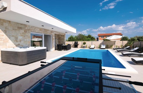 Sukosan House | 100 m² House ∙ 4 bedrooms ∙ 8 guests