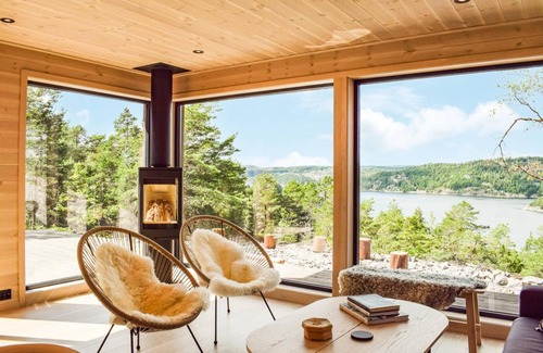 Risor House | 100 m² House ∙ 4 bedrooms ∙ 9 guests