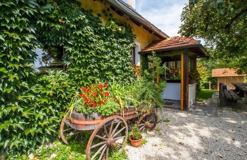 Brezice House | 100 m² House ∙ 5 bedrooms ∙ 12 guests