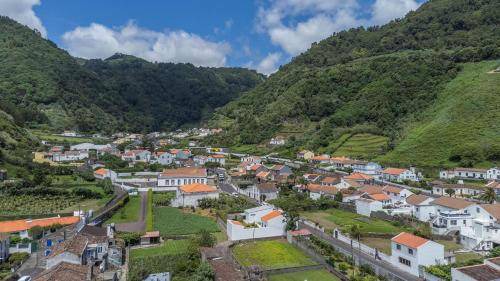 Faial Da Terra House | 100 m² House ∙ 1 bedroom ∙ 4 guests
