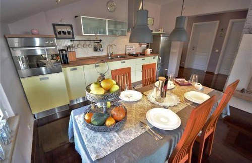 Sveti Filip i Jakov Apartment | 100 m² Apartment ∙ 3 bedrooms ∙ 5 guests