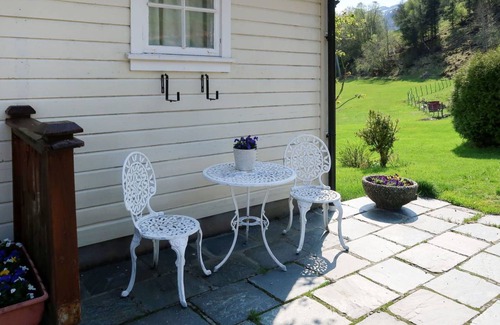 Askvoll Other | 100 m² Accommodation ∙ 4 bedrooms ∙ 5 guests
