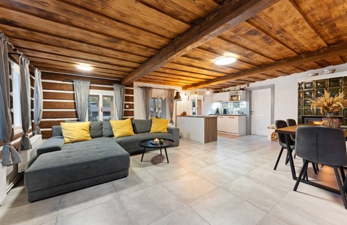 Dolni Branna Villa | 100 m² Villa ∙ 3 bedrooms ∙ 9 guests