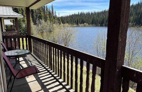 Kamloops House | 100% Off-Grid Lakefront Cabin in the Middle of the BC Wilderness